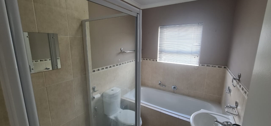 2 Bedroom Property for Sale in Sonkring Western Cape